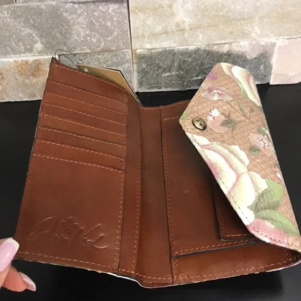 💥 Patricia Nash Cori Wallet with RFID Protection - Picture 6 of 9